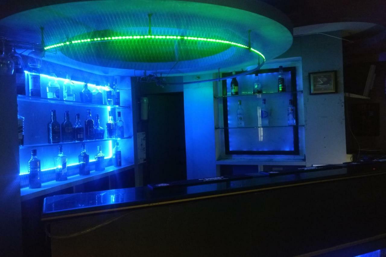 Spot On 37646 Hotel Centre Palace Silchar Kültér fotó